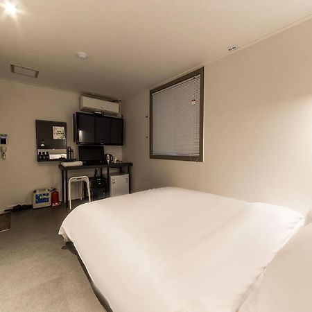 סאונגנאם Hotel Yam Sinheung Station מראה חיצוני תמונה