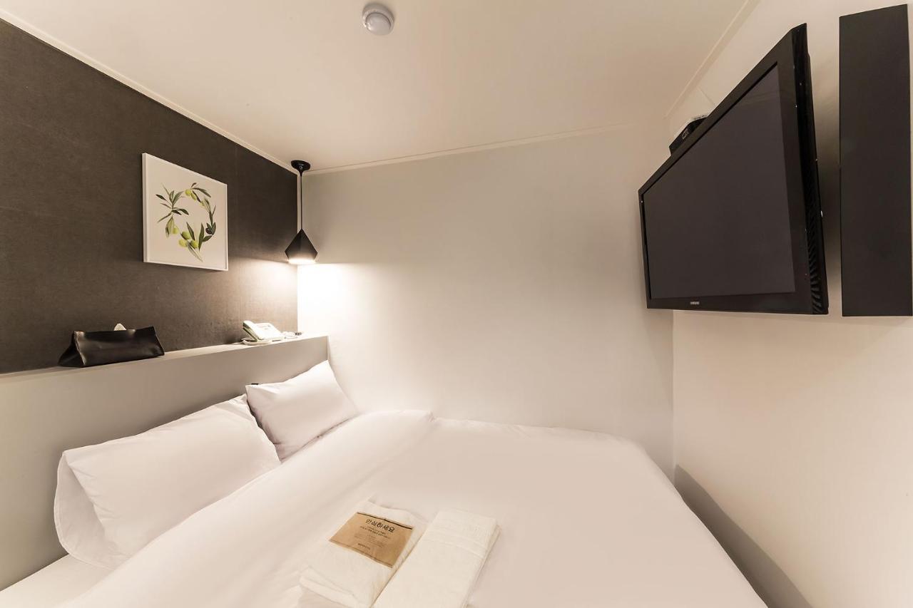 סאונגנאם Hotel Yam Sinheung Station מראה חיצוני תמונה